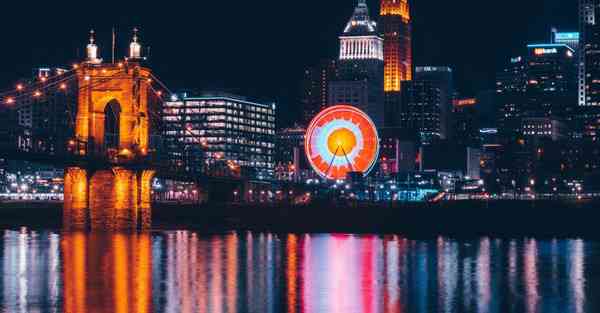 少年自己组装智能机器人 组装一批智能机器人