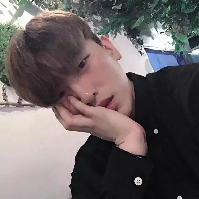 易莲露先