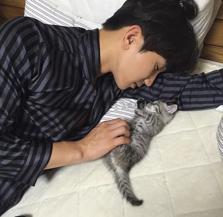 熊妍伊洋