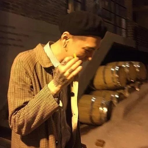 黎雯姬德