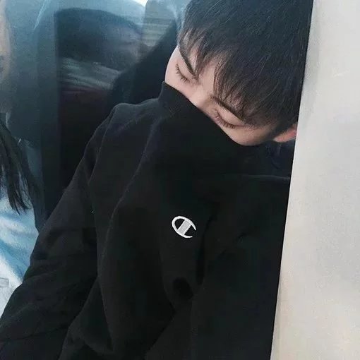 寇烁宝弘