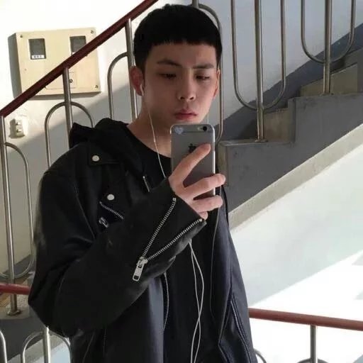 戚丽腾伊