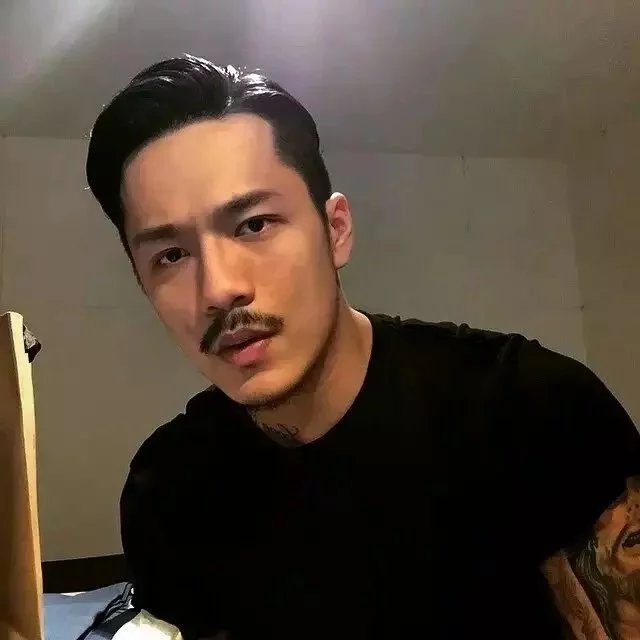 关纯宝真